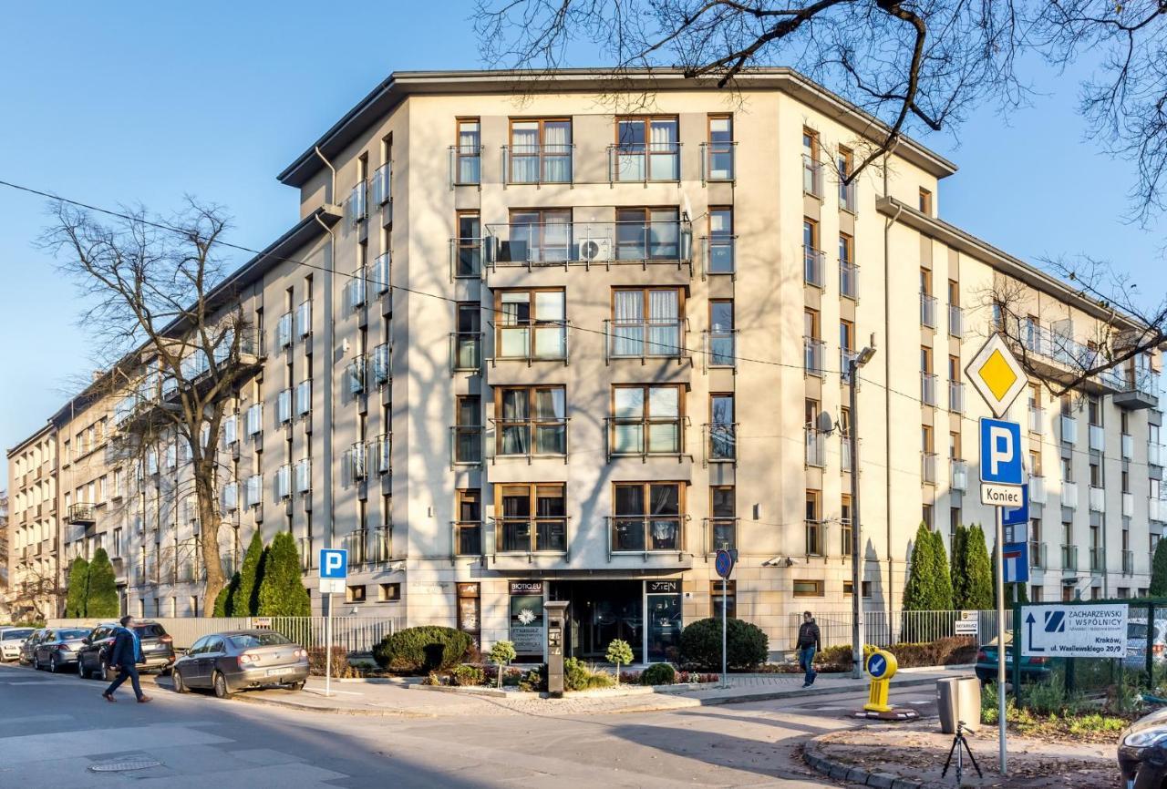 Family Apartments - Private Parking Krakau Exterior foto